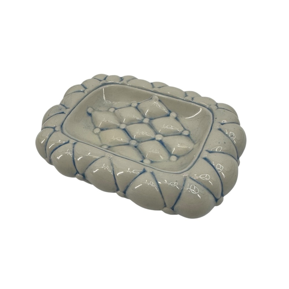 80s‎ Ceramic Cream and Blue Pillow Quilted Balloon Soap Dish